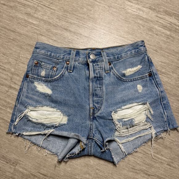 Levis Premium 501 Denim Shorts Cut Off Distressed Button Fly Big E Size W24 Jean - Picture 1 of 8